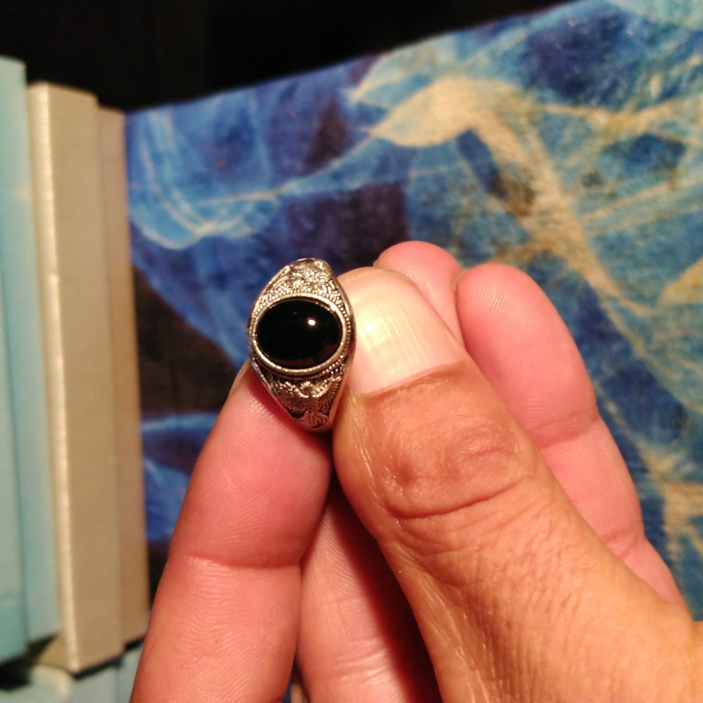 Ring,dark gem (1B) - Picture 1 of 4
